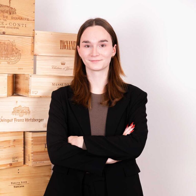 Wine Wallet Team Nikki Lou