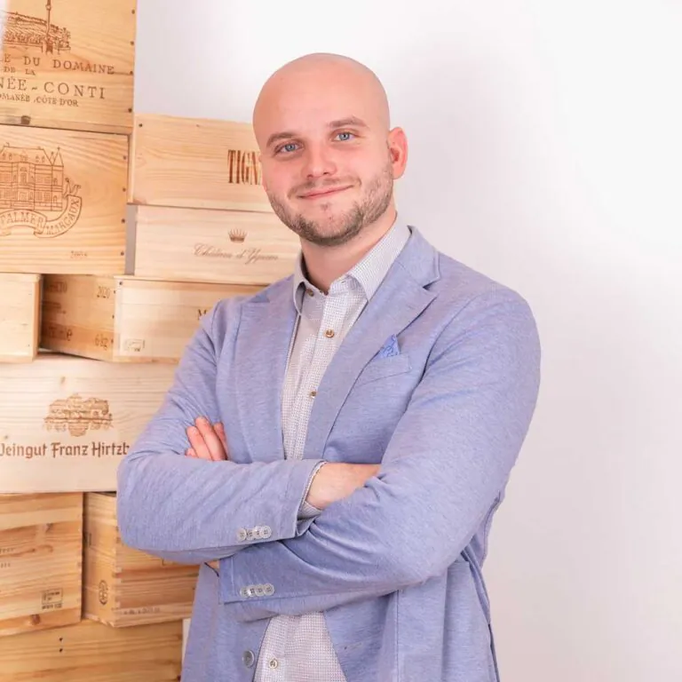 Wine Wallet Team Raphael